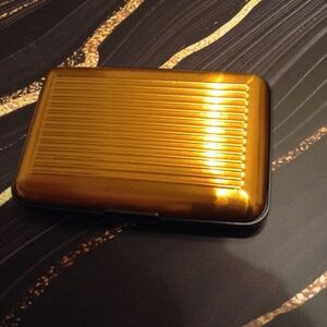 Brand New RFID Protected Credit Card Wallet With Six Slots For Credit Cards